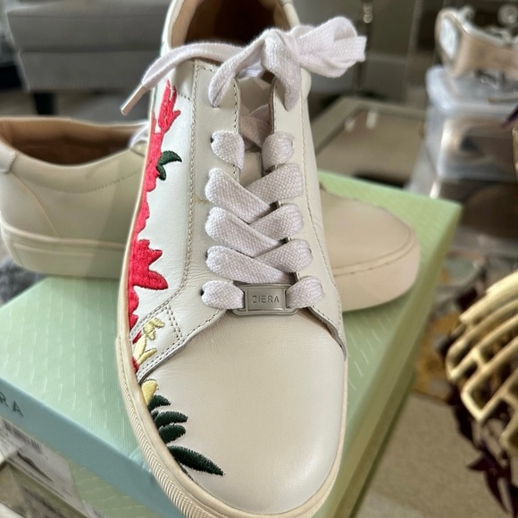 NEW RARE Ziera Orthotic Comfort Plus Fashion Sneakers NIB with comfort pads - Picture 3 of 7